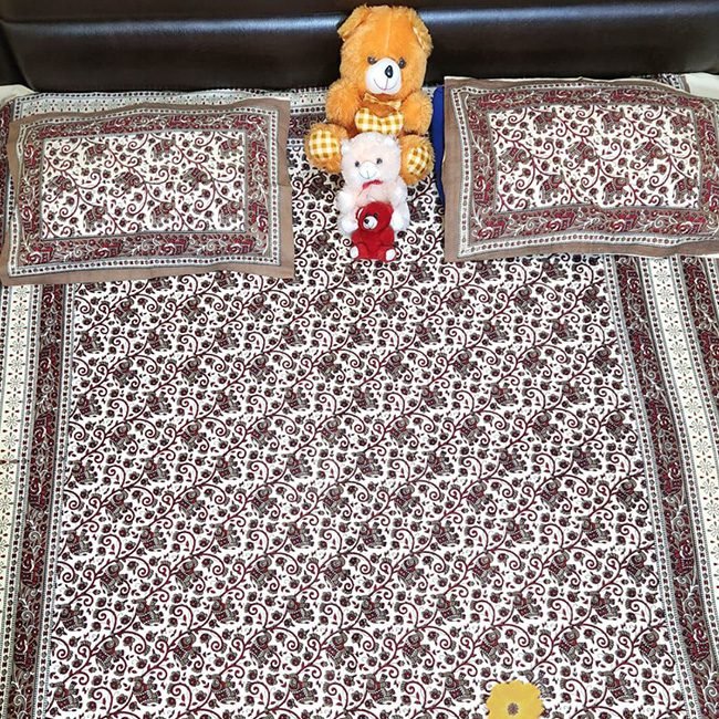 Pilkhuwa Hand Block Print Textile Floral Pattern Bedsheet with Pillow Cover Set