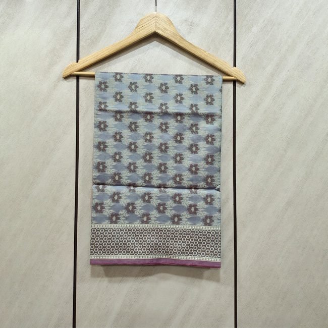 Banarasi Floral Motifs Woven Stole